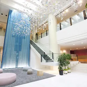 Hotel Tenza & Skyspa At